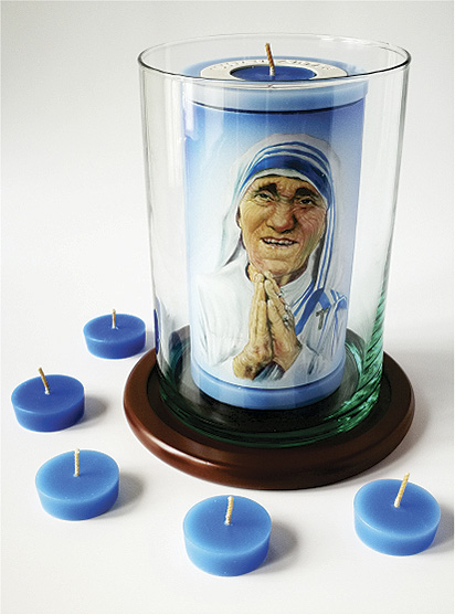 Vela Decorativa pintada al Óleo: Madre Teresa de Calcuta 1 / decorative handmade candle painted in oil: Mother Teresa of Calcutta 1 Vela Decorativa pintada al Óleo: Madre Teresa de Calcuta 1 / decorative handmade candle painted in oil: Mother Teresa of Calcutta 1