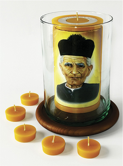 Vela Decorativa pintada al &Oacute;leo: Beato Padre Marianito / decorative handmade candle painted in oil: Blessed Father Marianito