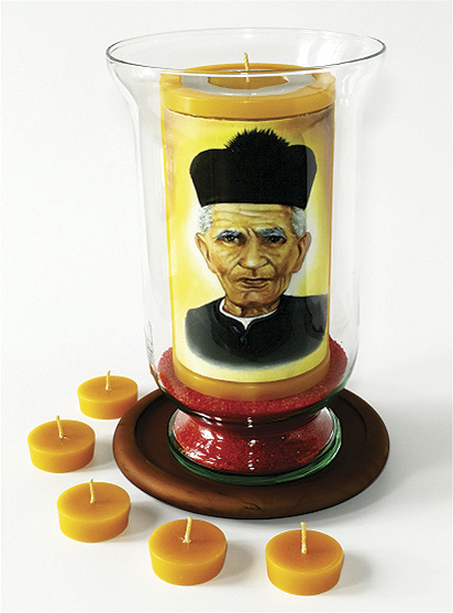 Vela Decorativa pintada al &Oacute;leo: Beato Padre Marianito / decorative handmade candle painted in oil: Blessed Father Marianito
