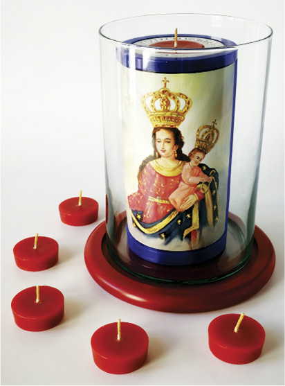 Vela Decorativa pintada al Óleo: Virgen de Las Lajas 1 / decorative handmade candle painted in oil: Virgin of Las Lajas 1 Vela Decorativa pintada al Óleo: Virgen de Las Lajas 1 / decorative handmade candle painted in oil: Virgin of Las Lajas 1