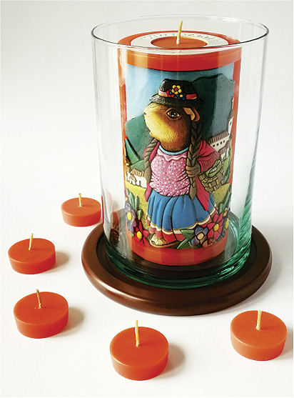 Vela Decorativa Tallada a Mano: Cuy Campesina 2 / decorative hand carved candle: guinea pig 2 Vela Decorativa Tallada a Mano: Cuy Campesina 2 / decorative hand carved candle: guinea pig 2