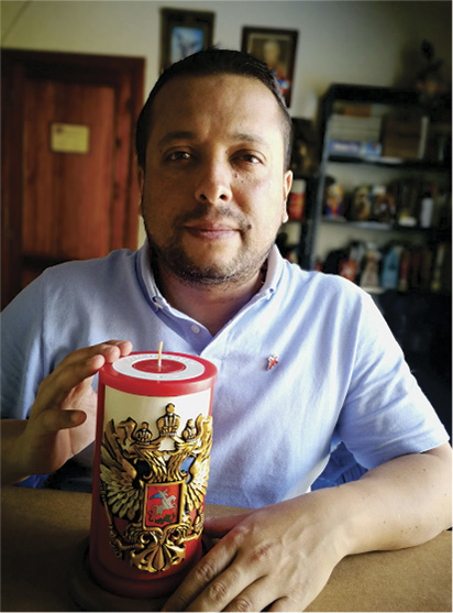 Vela Decorativa Tallada a Mano: Escudo de Rusia / decorative hand carved candle: coat of arms of Russia