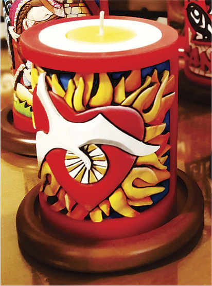 Vela Decorativa en Relieve: Esp&iacute;ritu Santo 1 / handmade candle: The Holy Spirit 1