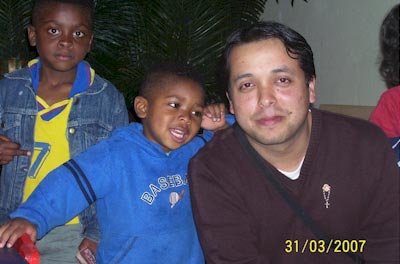 Javier L�pez - Director ILUMINARTE &reg; - Responsabilidad Social - Obras Sociales / Social Responsibility - charity work