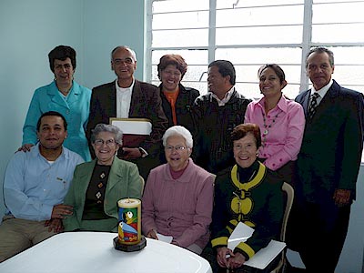 ILUMINARTE &reg; - Responsabilidad Social - Junta Directiva del Centro Social Cristo Viajero / Social Responsibility - The Board of Directors at the Cristo Viajero Social Centre